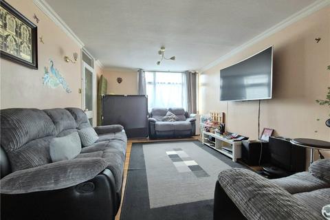 3 bedroom terraced house for sale, Farrington Avenue, St Pauls Cray, Kent, BR5