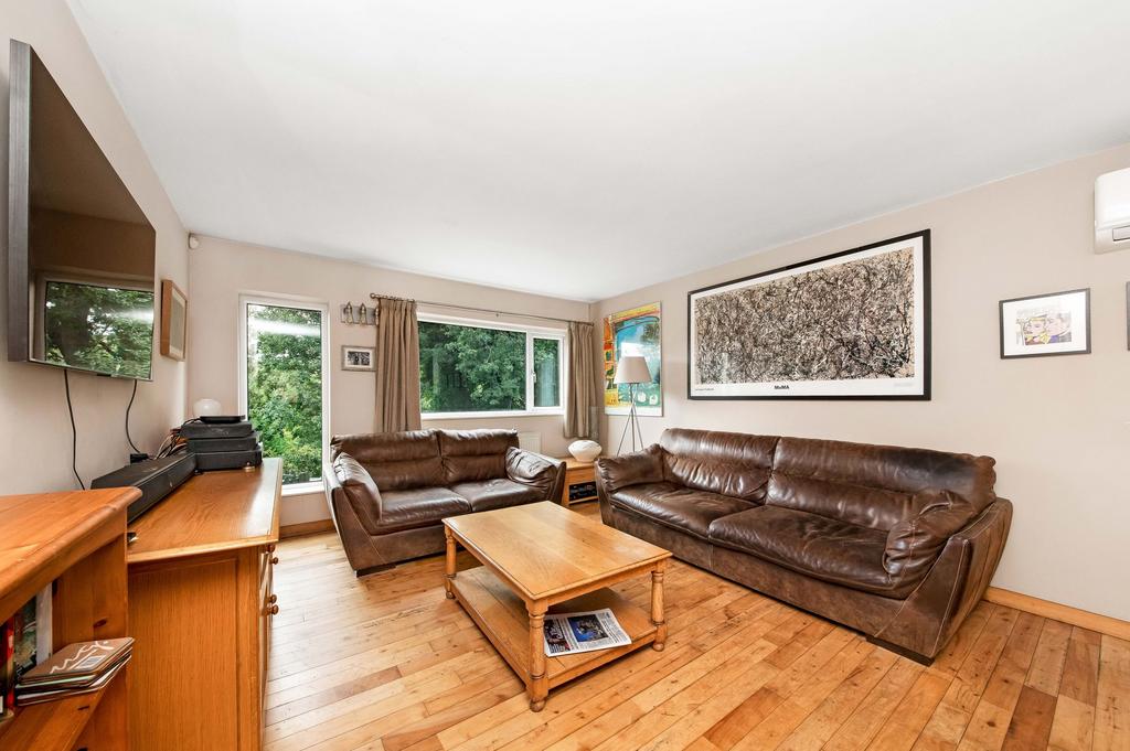 Living dining room