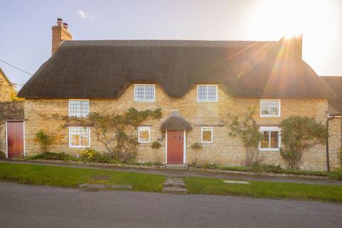 undefined, Charlton Road, Aynho, OX17