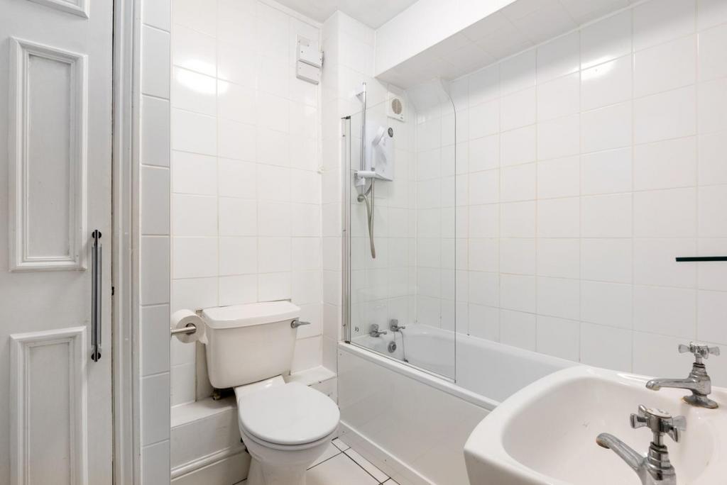 Flat 2, 2, Marlborough Buildings, Bath, BA1 2 LX-13