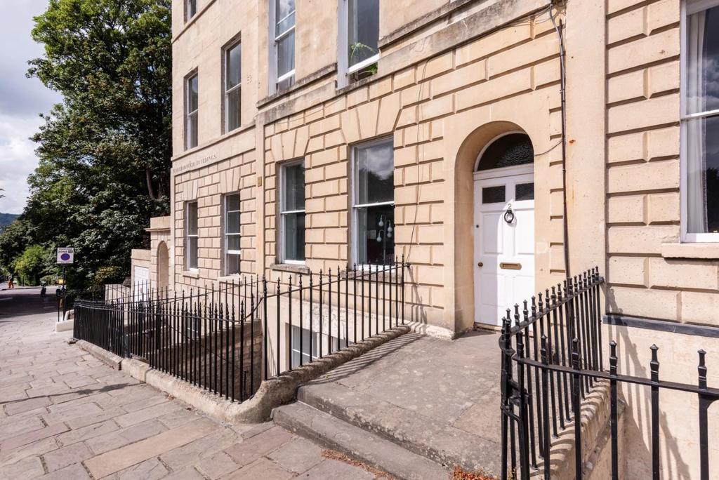 Flat 2, 2, Marlborough Buildings, Bath, BA1 2 LX-2.