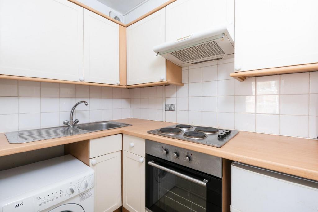 Flat 2, 2, Marlborough Buildings, Bath, BA1 2 LX-12