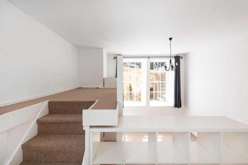 Flat 2, 2, Marlborough Buildings, Bath, BA1 2 LX-11