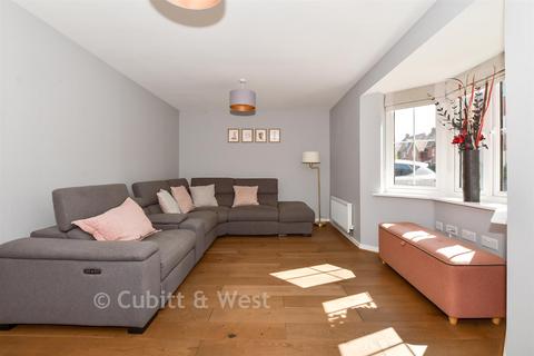 3 bedroom detached house for sale, Hewitts Road, Cranleigh GU6