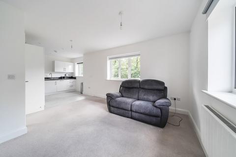 2 bedroom flat to rent, Minley Road, Hampshire GU51