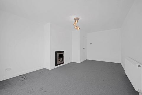 3 Apse Close, Wombourne, Wolverhampton, WV5 8BW