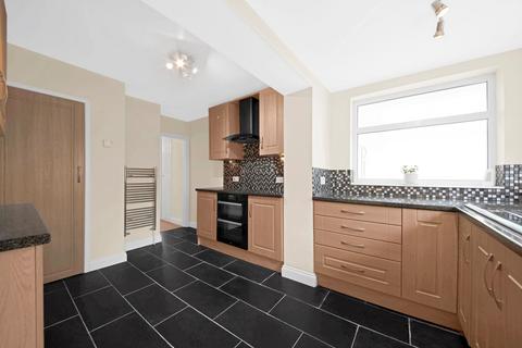 3 Apse Close, Wombourne, Wolverhampton, WV5 8BW