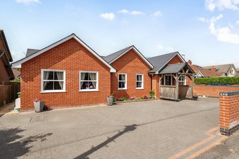 undefined, Hunts Pond Road, Park Gate, PO14
