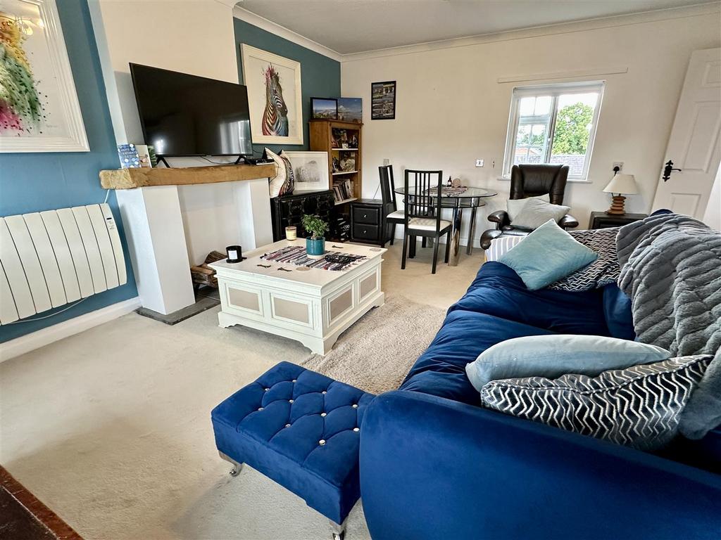 Living room/dining