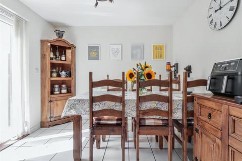 3 bedroom end of terrace house for sale, Rose Avenue, Costessey NR8
