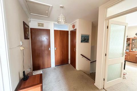 2 bedroom retirement property for sale, Gilwynes Court, Aldwick Felds