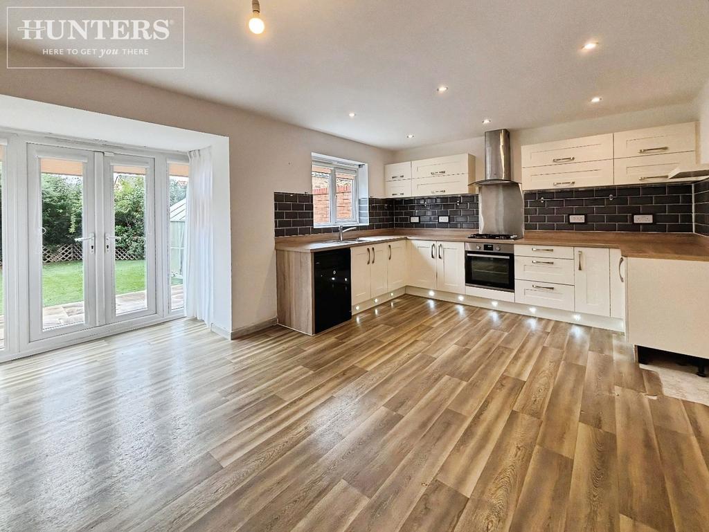 Pbox-kitchen-332427.JPG