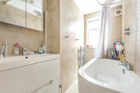 2 bedroom maisonette to rent, Durban Road, West Norwood, London, SE27