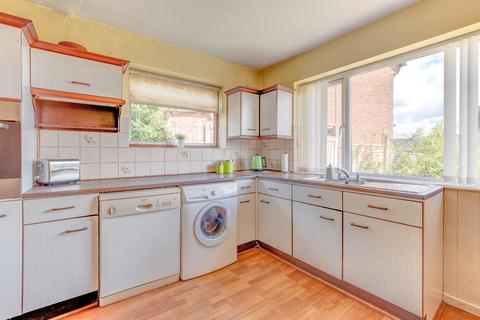 3 bedroom semi-detached house for sale, Landor Road, Greenlands, Redditch, B98