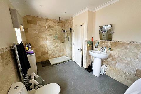 43 Holmcroft Way, Bromley, BR2 8AD