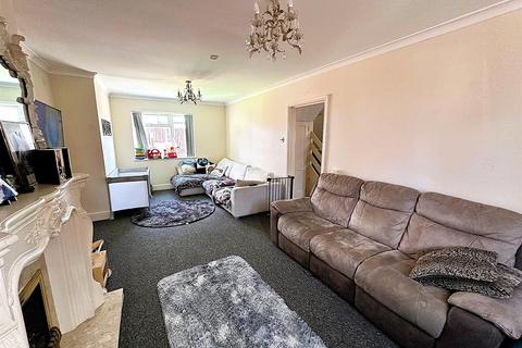 43 Holmcroft Way, Bromley, BR2 8AD