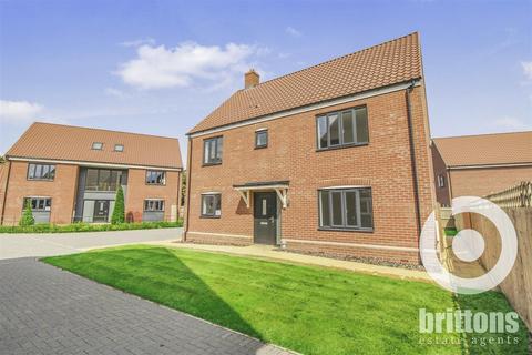 undefined, "Blenheim Place" - Bakers Way, Docking