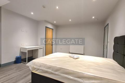 1 bedroom flat to rent, Merchants Hall, St George Square, Huddersfield, HD1 1JF