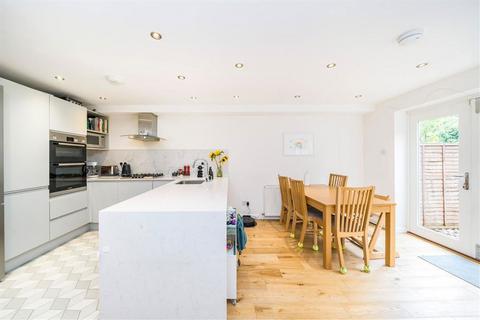 Crosslet Vale, London SE10