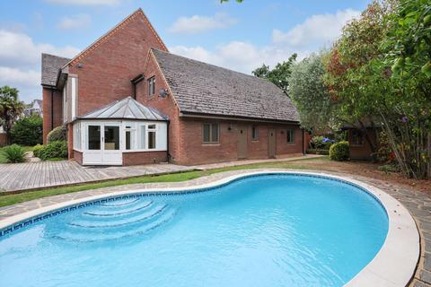 undefined, Fairfield Park, Cobham, Surrey, KT11