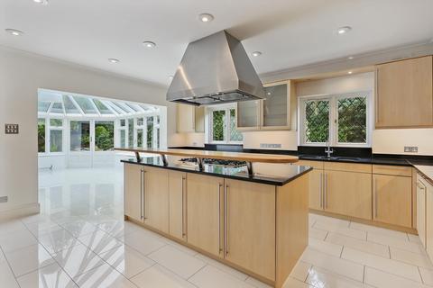 undefined, Fairfield Park, Cobham, Surrey, KT11