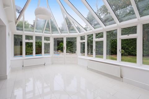undefined, Fairfield Park, Cobham, Surrey, KT11