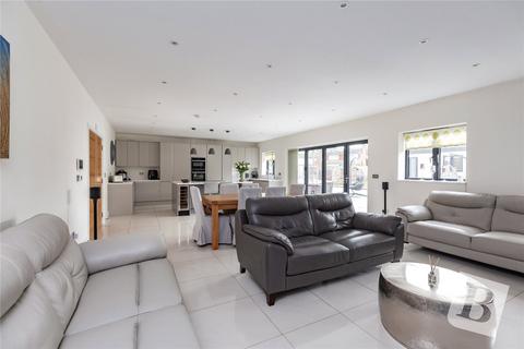 5 bedroom detached house for sale, Ernest Road, Emerson Park, RM11