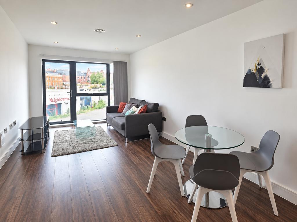 Apartment in West Midlands - View 3