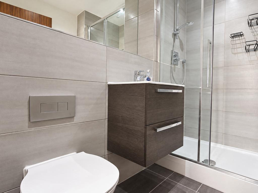 Apartment in West Midlands - More