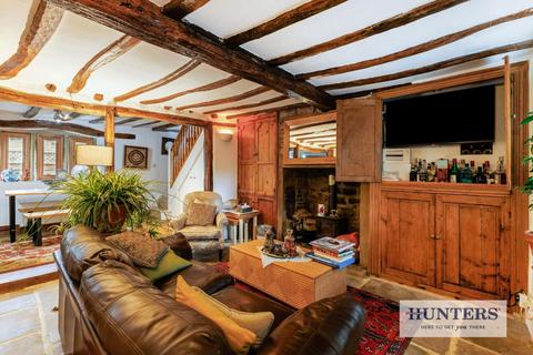 undefined, Micklefield Lane, Rawdon, Leeds