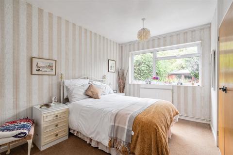 17 Austrey Close, Knowle, Solihull, B93 9JE