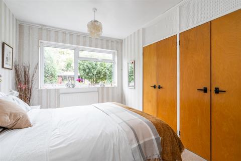 17 Austrey Close, Knowle, Solihull, B93 9JE