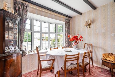 17 Austrey Close, Knowle, Solihull, B93 9JE