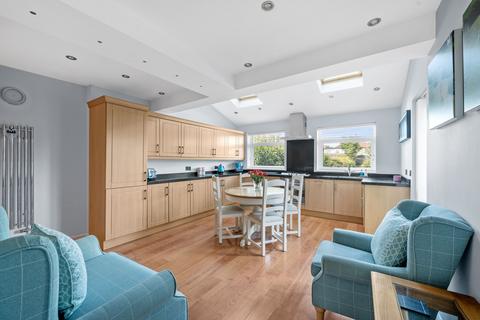 4 bedroom semi-detached house for sale, Saltash Road, Welling, DA16