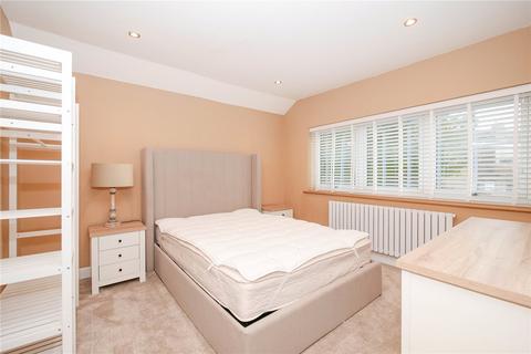 27 Cornwall Crescent, Baildon, Shipley, BD17 5LT