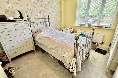 1 bedroom flat for sale, Silver Streak Way, Rochester