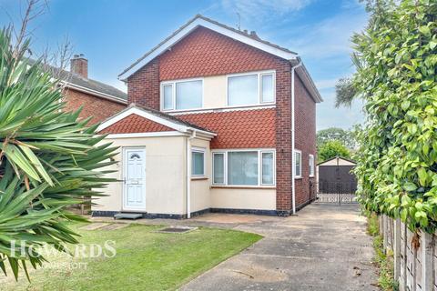 3 bedroom detached house for sale, Bishops Walk, Gunton