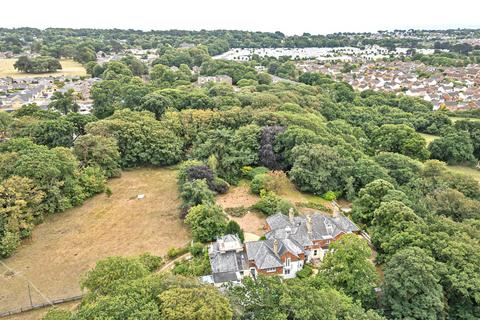4 bedroom house for sale, Lyndhurst Road, Christchurch, Dorset, BH23