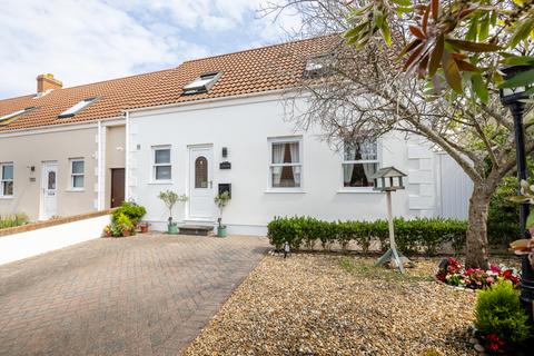 3 bedroom semi-detached house for sale, Hougue St Clair, St. Sampson, Guernsey