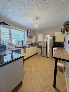 30 Barncroft Gardens, Manchester, M22 8LZ