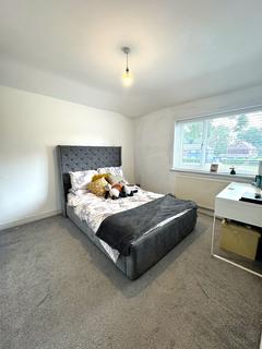 30 Barncroft Gardens, Manchester, M22 8LZ