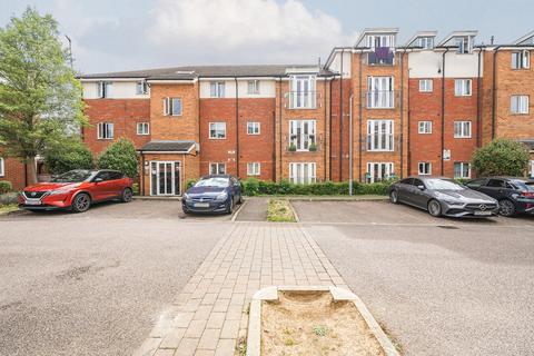 Stokers Close, Bedfordshire LU5