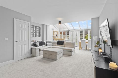 undefined, Marlow Drive, Hailsham