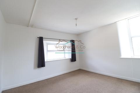 2 bedroom triplex to rent, Sheep Street, Wellingborough, NN8 1BZ