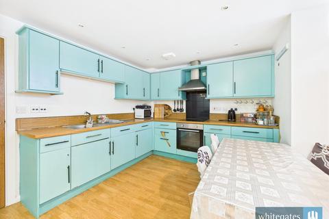 2 bedroom apartment for sale, Landmark House, 11 Broadway, Bradford, West Yorkshire, BD1