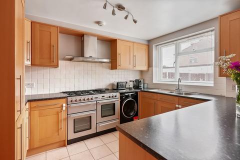 5 bedroom terraced house for sale, Henley Avenue, Cheam, SM3