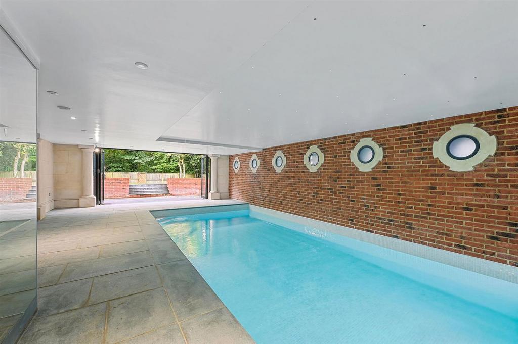 OL-WAZ-2 Glanthams Close-49.jpg