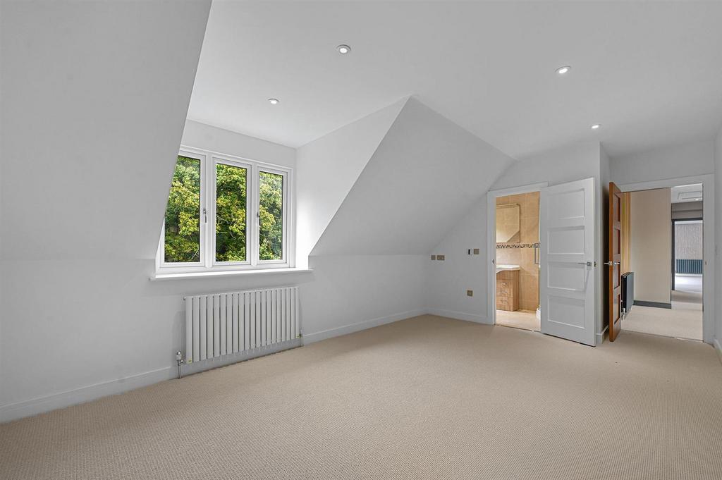 OL-WAZ-2 Glanthams Close-19.jpg