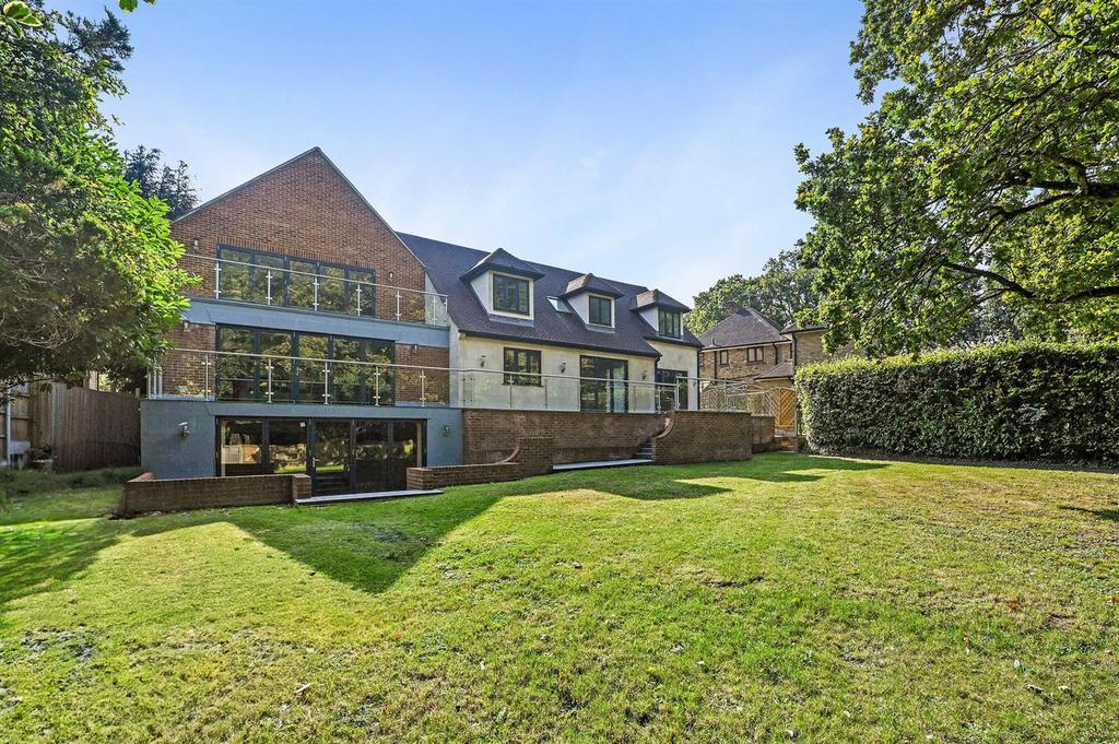 OL-WAZ-2 Glanthams Close-13.jpg