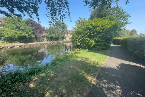 undefined, Burket Close, Southall, UB2